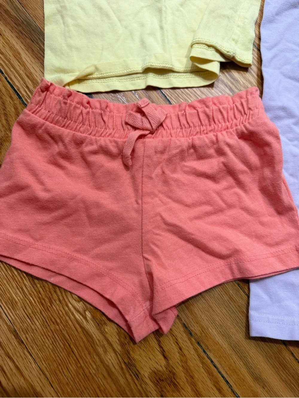 Lot of five items girls 18-24 months; mostly Primark
